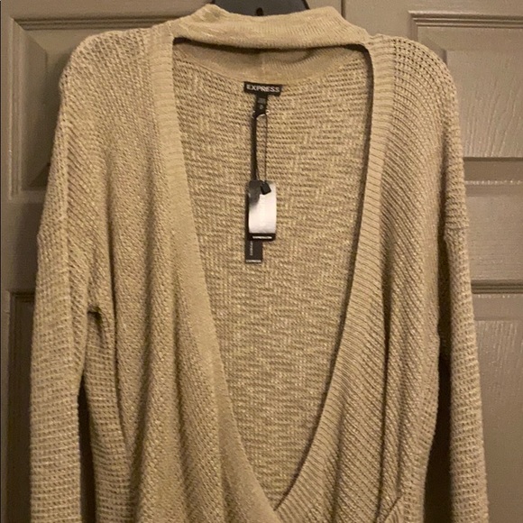 NWT Express cut out sweater. - Picture 3 of 4